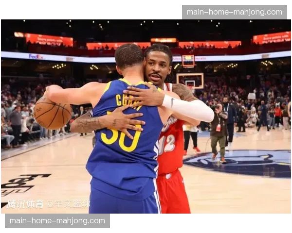 勇士灰熊比赛，库里莫兰特缺阵情况下年轻球员得到锻炼