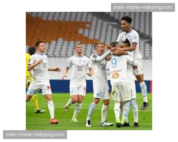 斯特拉斯堡主场对阵朗斯，中游球队挑战争冠劲旅