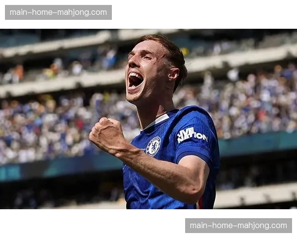 比赛第85分钟，帕尔默直接任意球破门，切尔西将比分反超为3-2